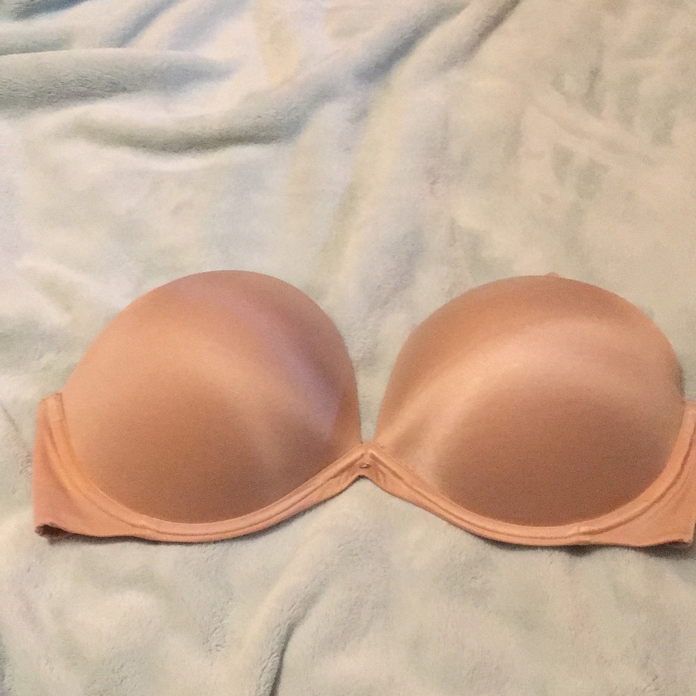 Tan VS strapless bra